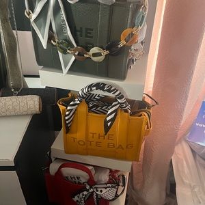 Marc jacobs mini leather tote bag